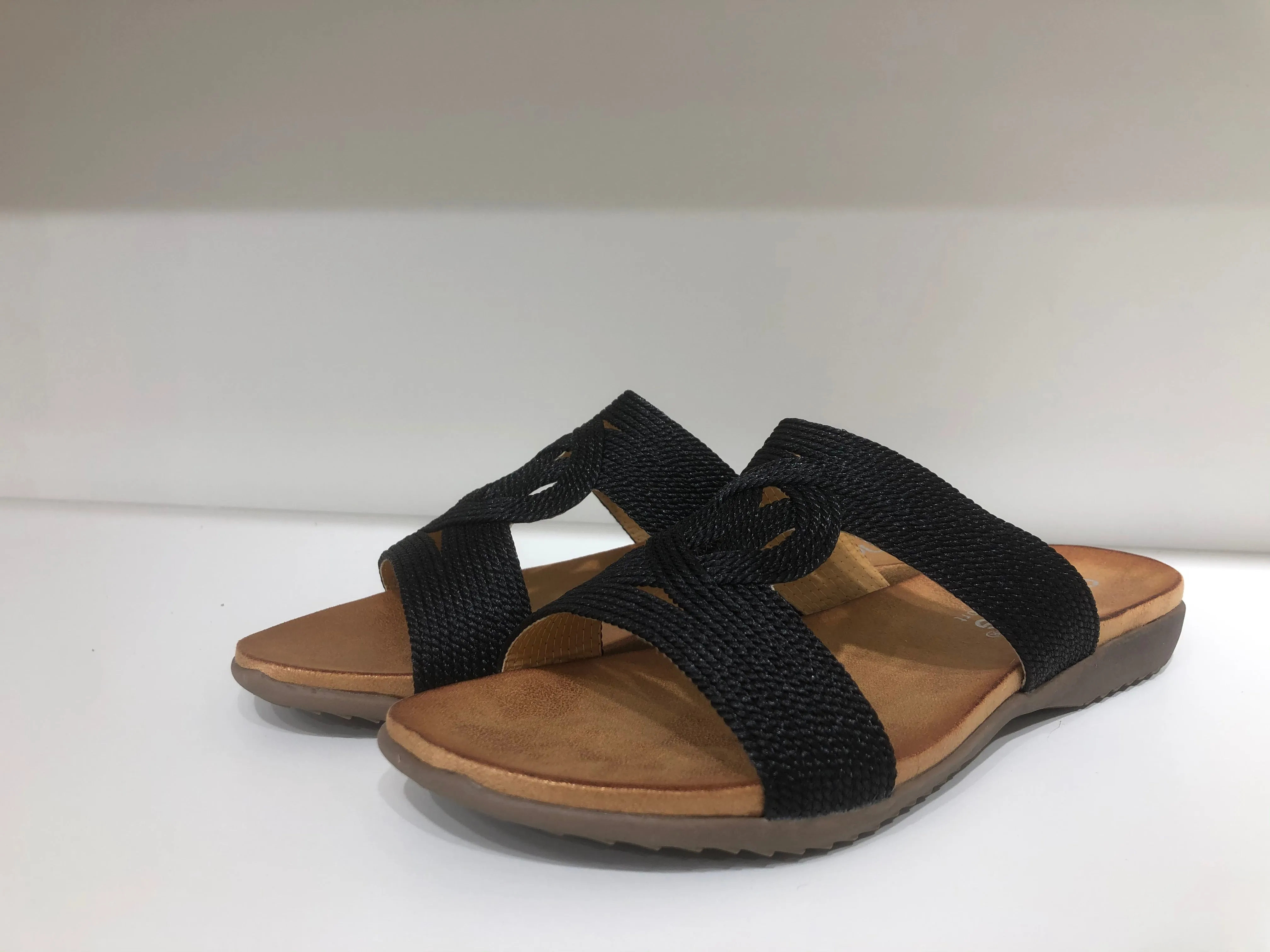 ABZ23575 NEGRO