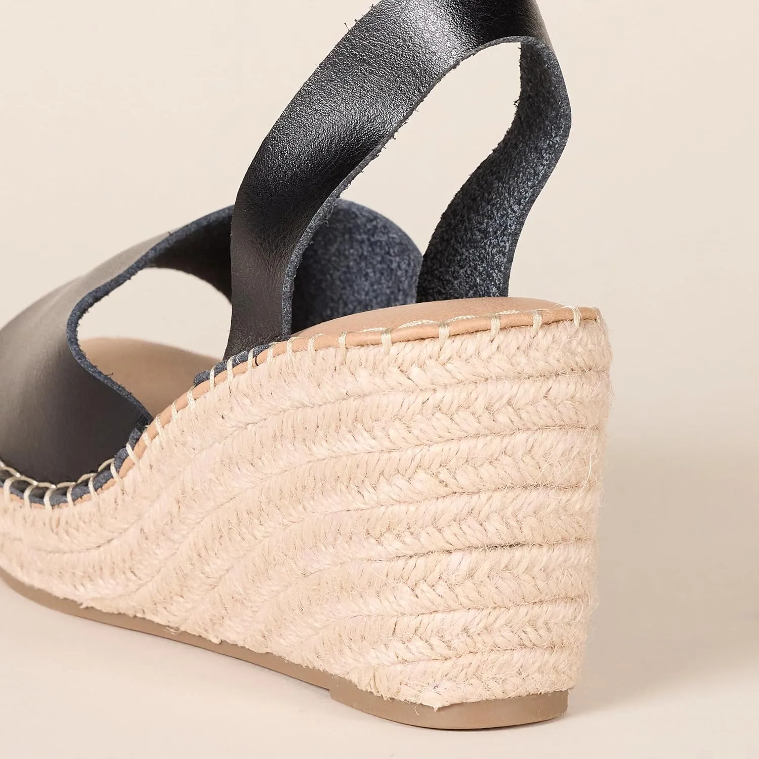 Amazon Essentials Women's Comfortable Wedge Espadrille Sandal