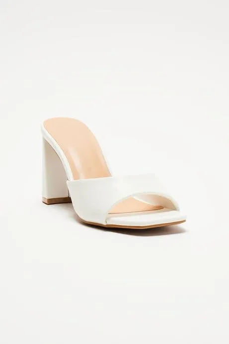 BAMBOO® Women's Square Toe Chunky Heel Mule Slide Sandals