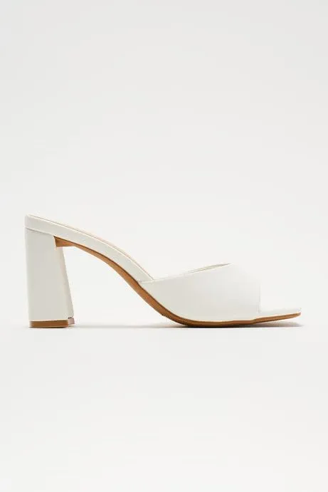 BAMBOO® Women's Square Toe Chunky Heel Mule Slide Sandals