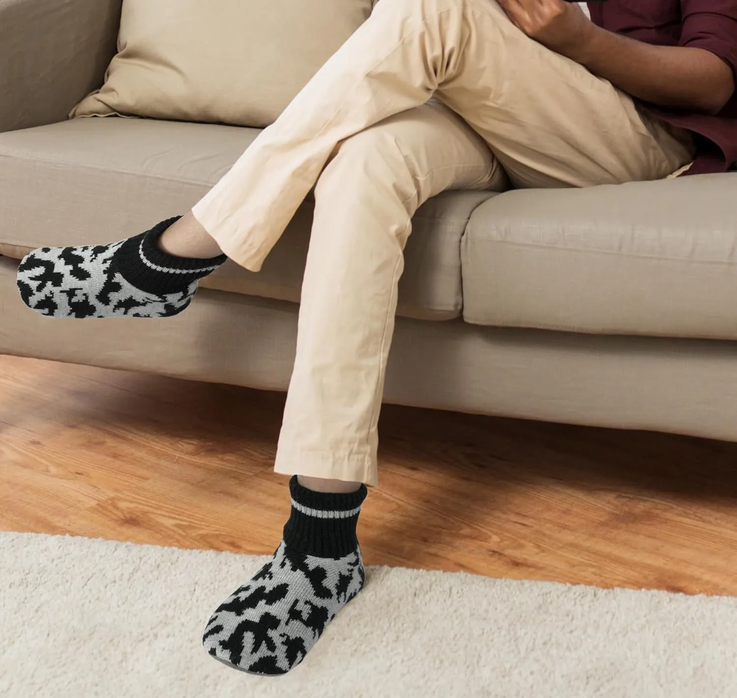 BenSorts Men Fuzzy Slipper Socks with Grippers Non Slip Indoor House Socks Christmas Gifts