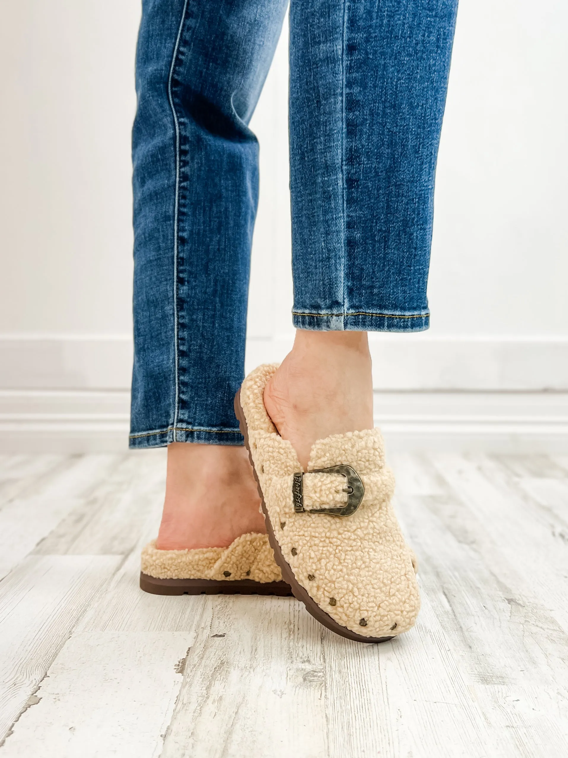 Blowfish Skylar Cozy Slip-On Mule in Natural
