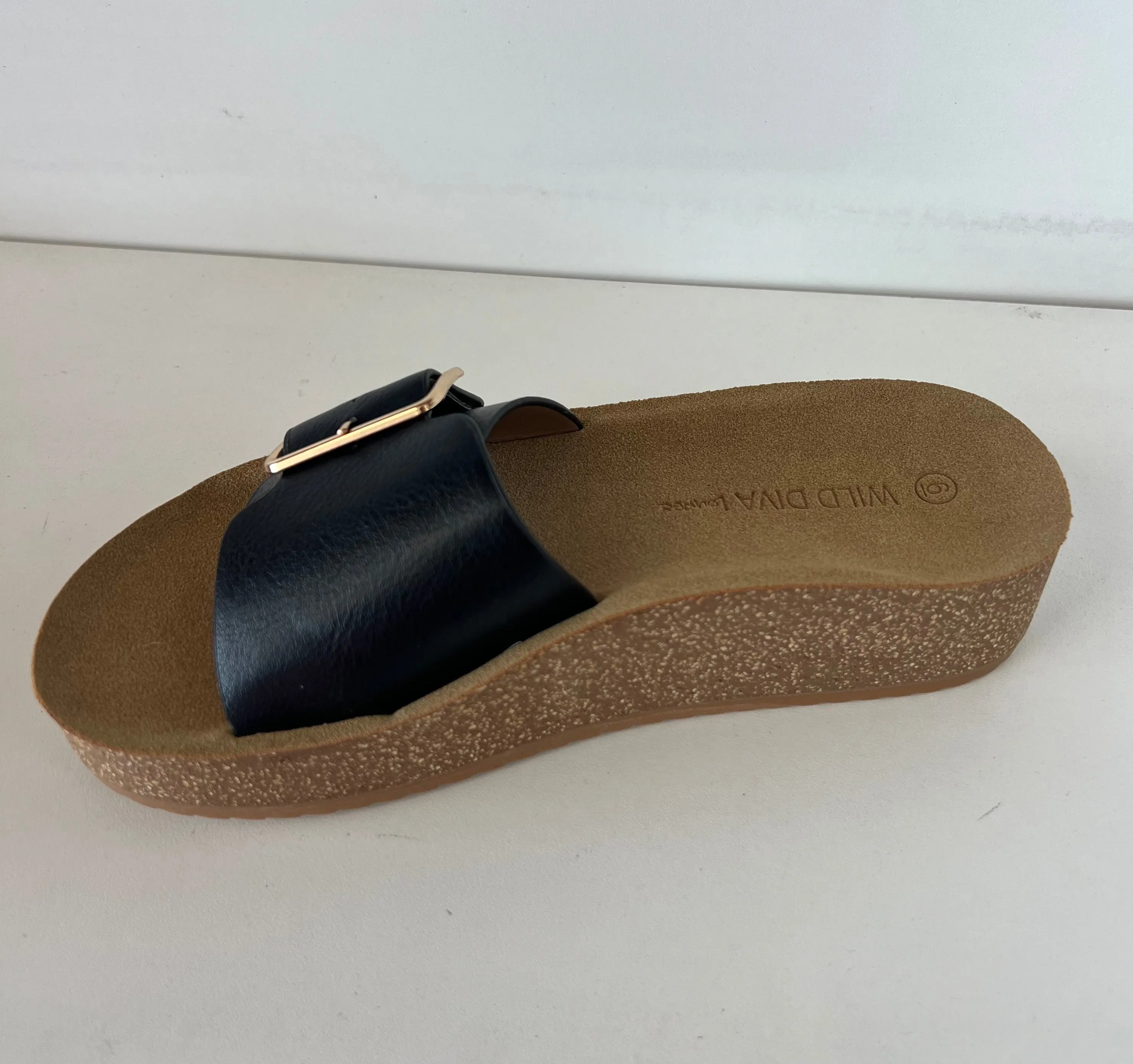 BREDA-04 Black