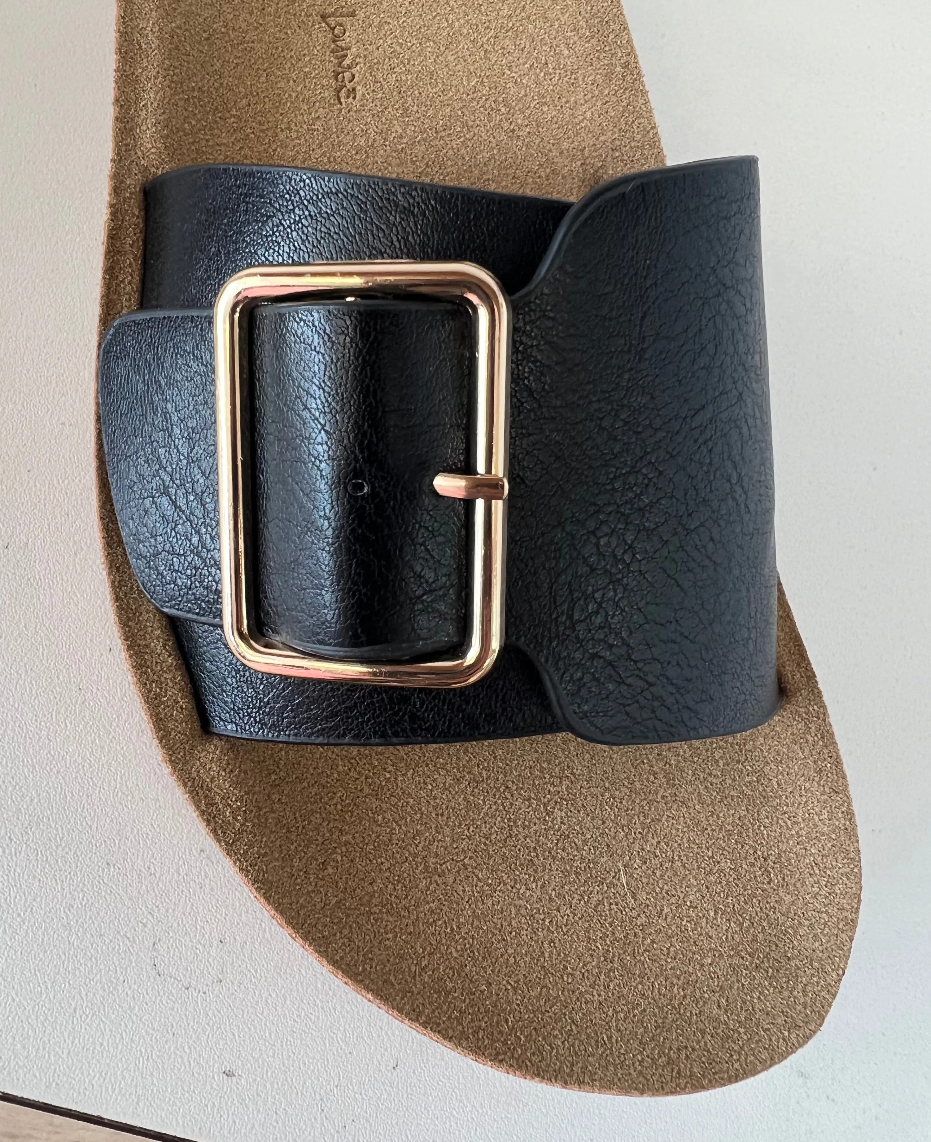 BREDA-04 Black