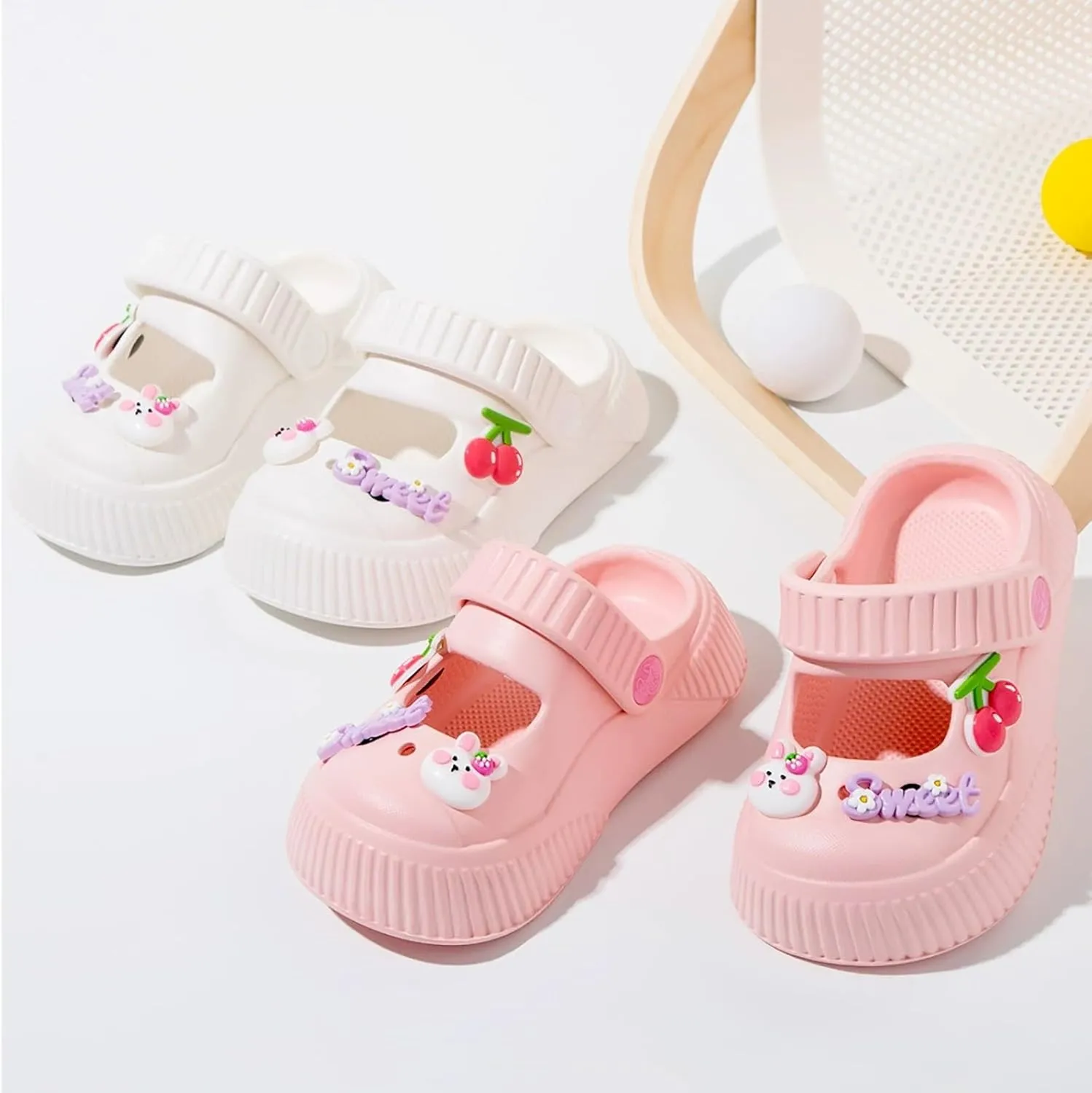 Cartoon Children Slippers Baby Sandals Soft Lightweight Middle and Small Children Out of The Hole Kids Slippers Girls