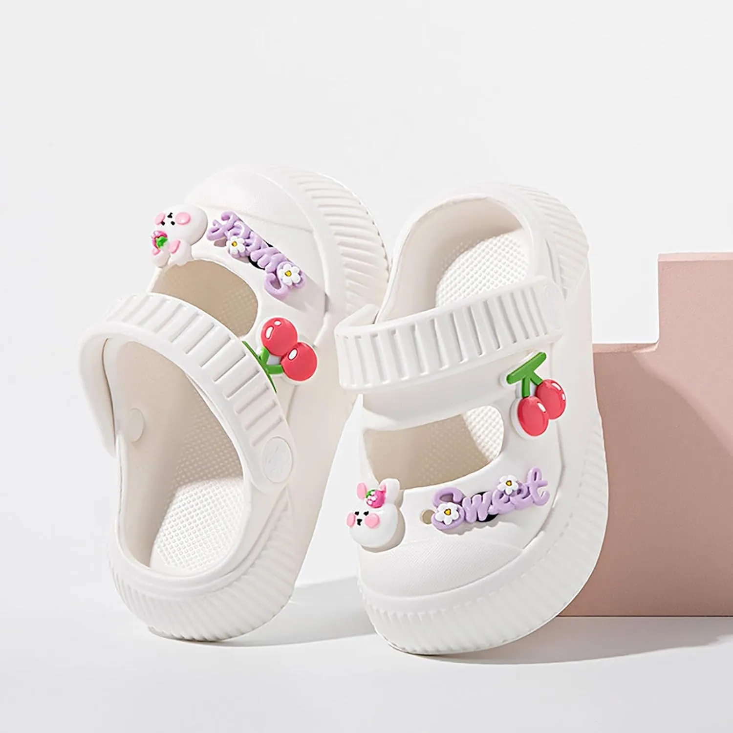 Cartoon Children Slippers Baby Sandals Soft Lightweight Middle and Small Children Out of The Hole Kids Slippers Girls