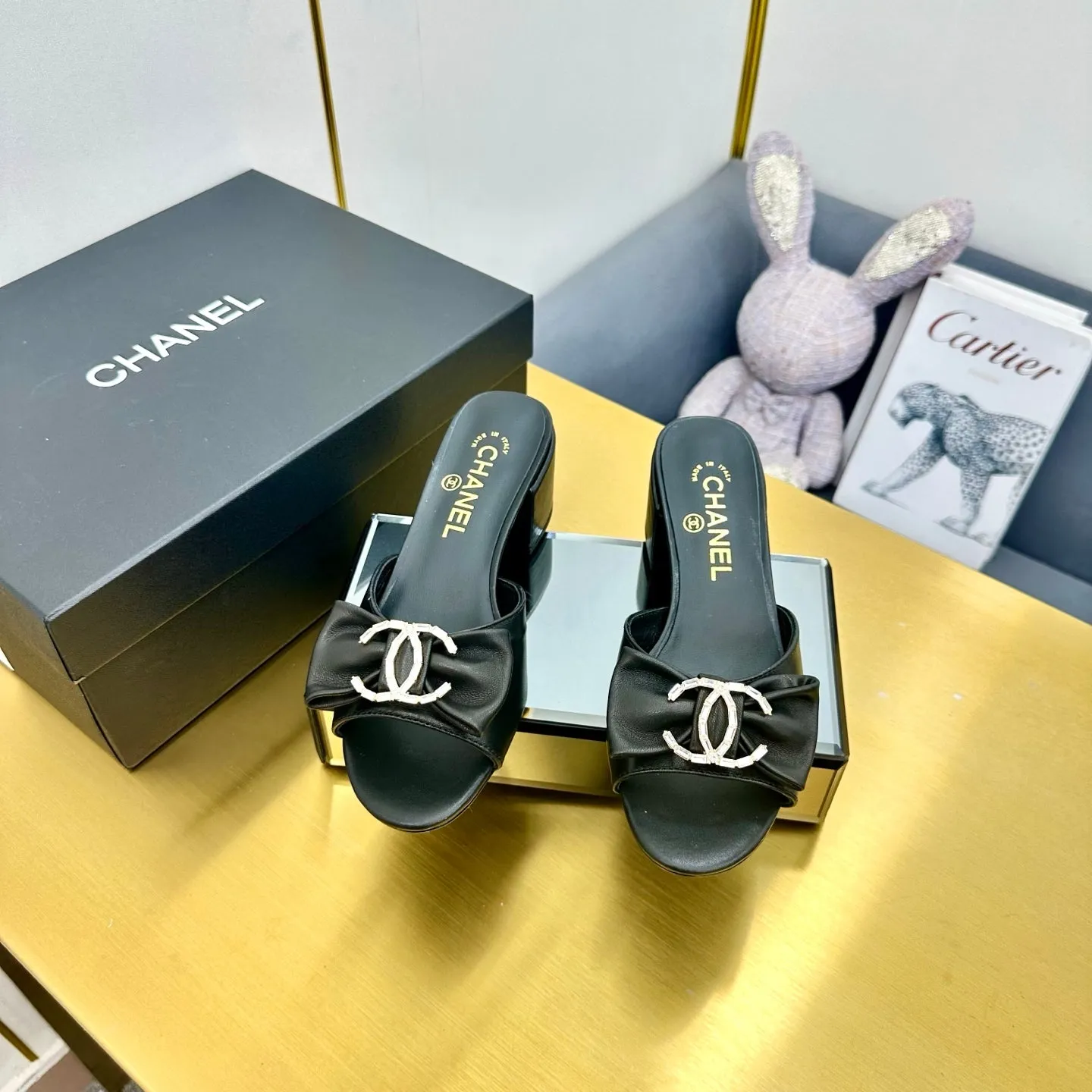 CC 25 Mid Heel Mules Black Sheepskin 238478