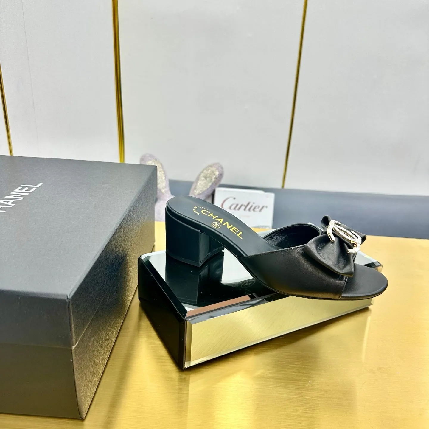 CC 25 Mid Heel Mules Black Sheepskin 238478