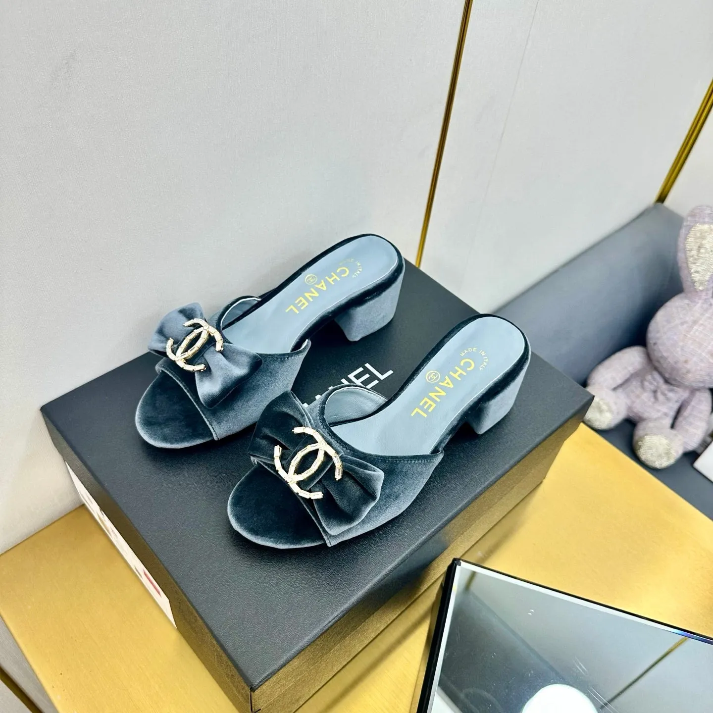 CC 25 Mid Heel Mules Gray Velvet 238474