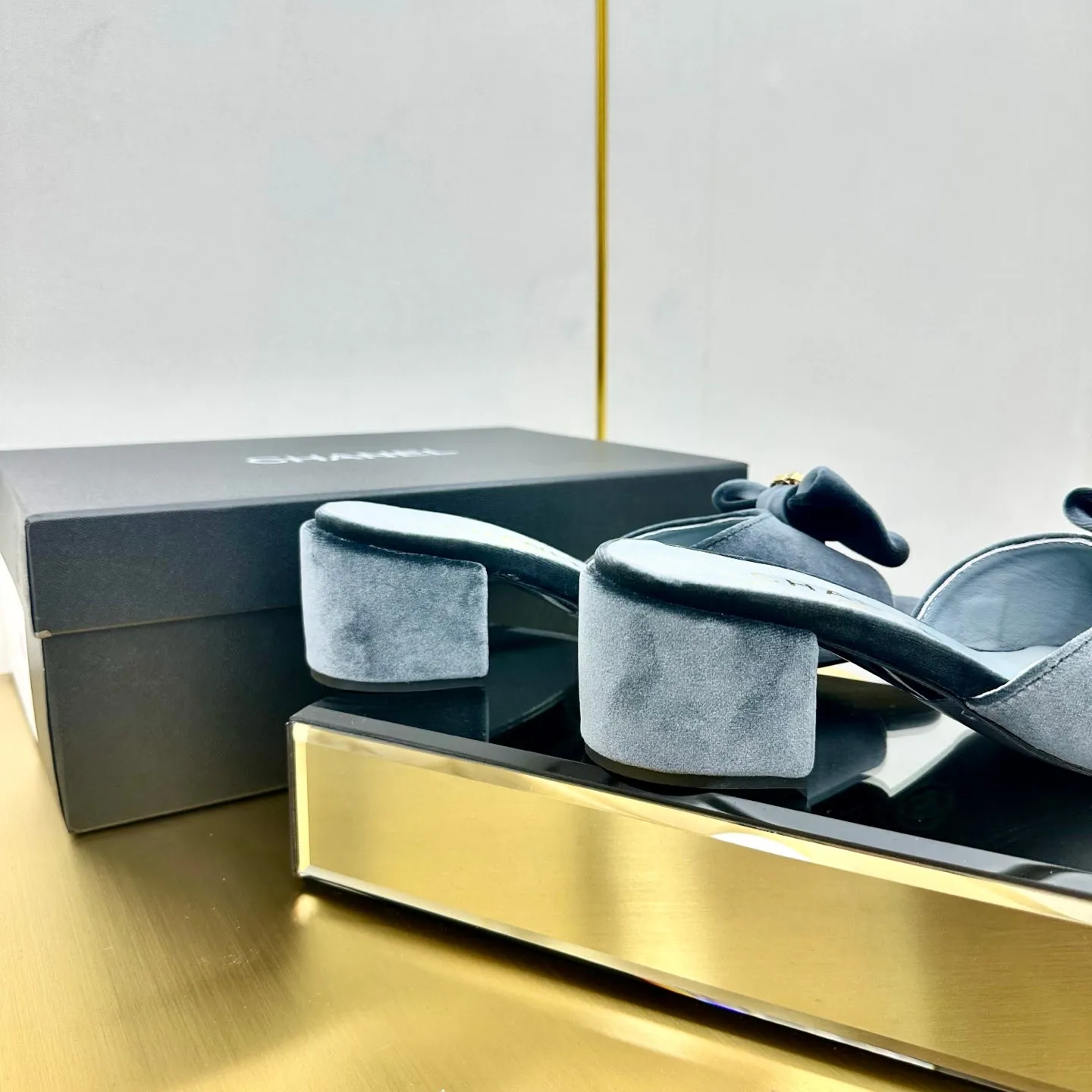 CC 25 Mid Heel Mules Gray Velvet 238474