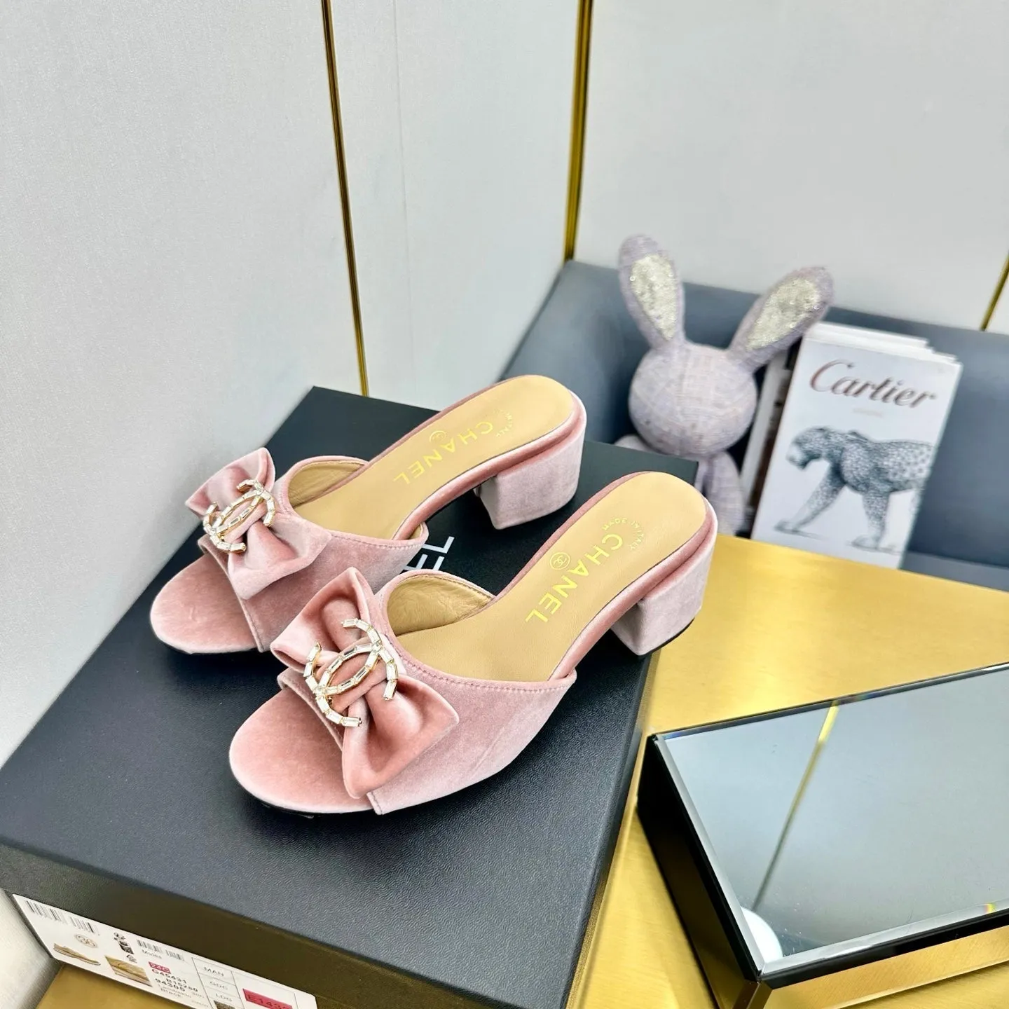 CC 25 Mid Heel Mules Tea Rose Pink Velvet 238480