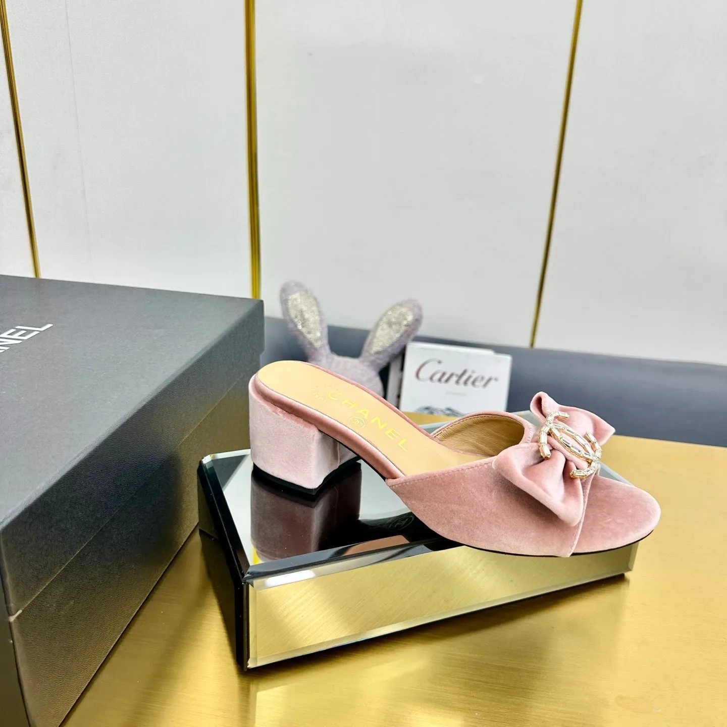 CC 25 Mid Heel Mules Tea Rose Pink Velvet 238480