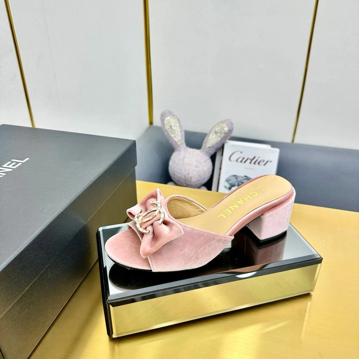 CC 25 Mid Heel Mules Tea Rose Pink Velvet 238480