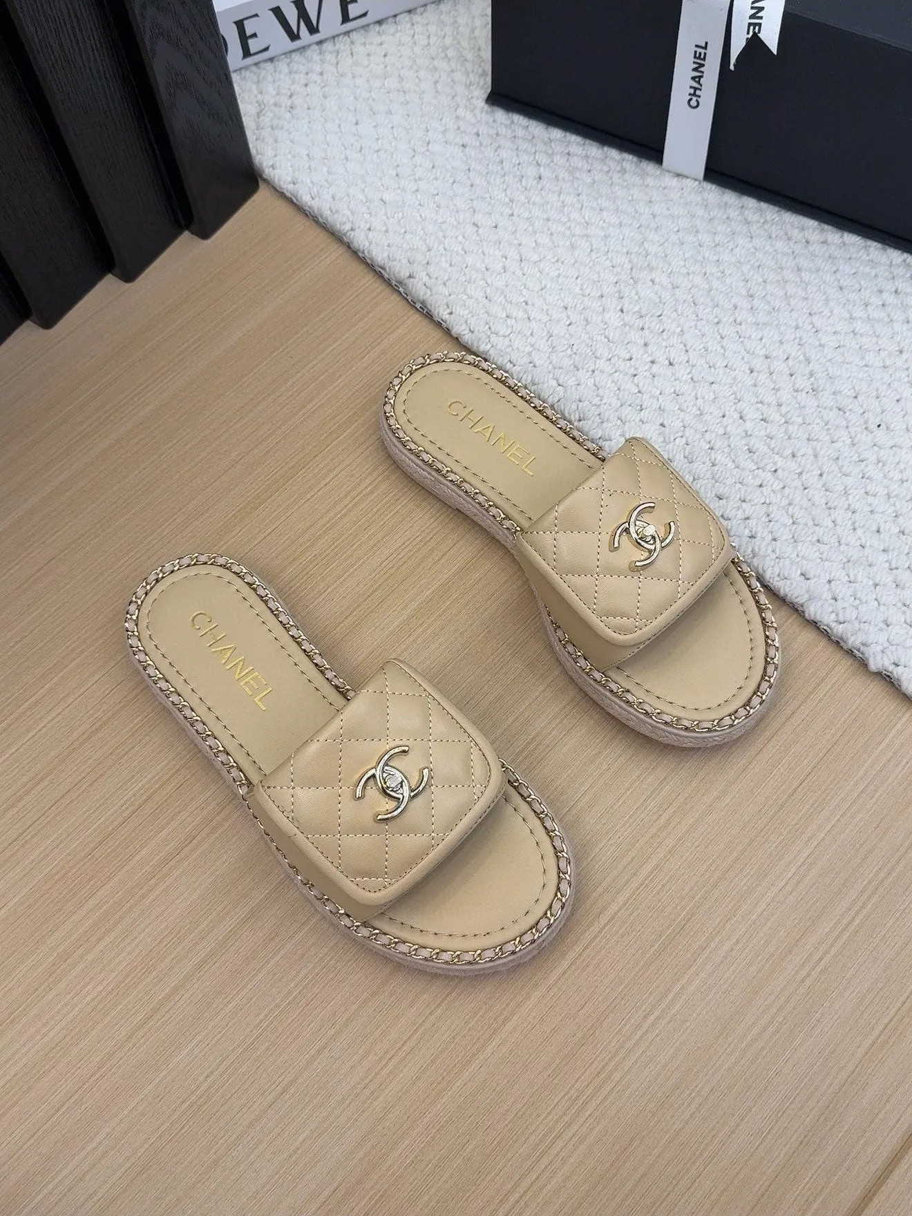 CC 25c Mule Quilted