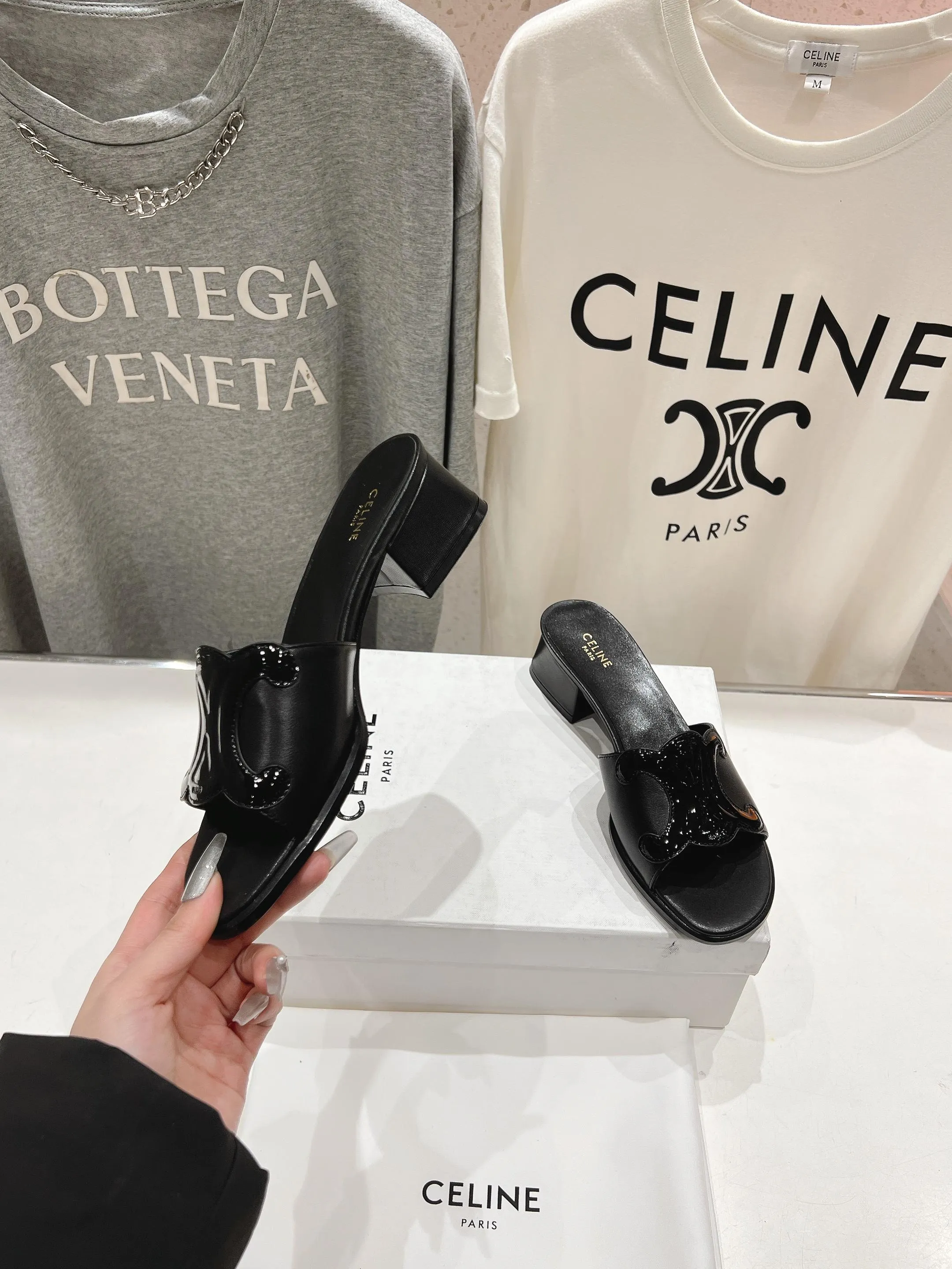 CELINE 25C CLEMENCE MULE BLACK SHEEPSKIN 236751
