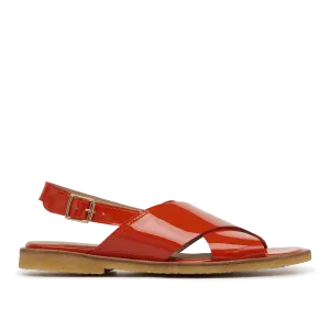 Classic cross sandal