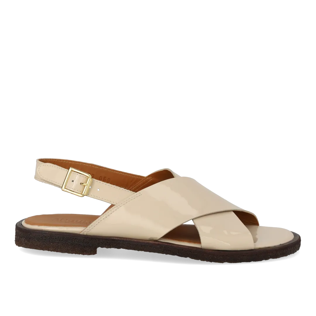 Classic cross sandal