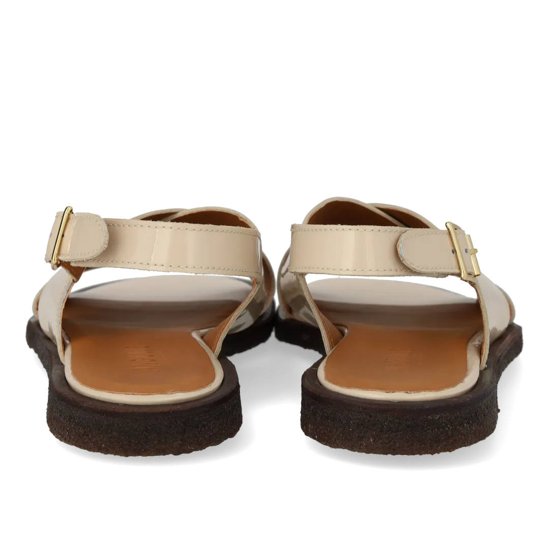 Classic cross sandal