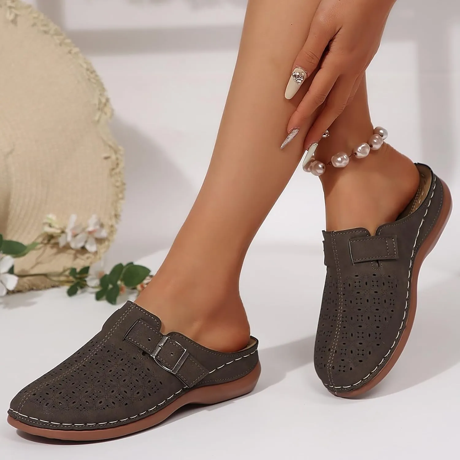 Clogs for Women Mules Slip on Summer Breathable Hollow Out Closed Toe Sandals Casual Lightweight Backless Slide Loafers Comfortable Simple Summer Vacation Flat Shoes