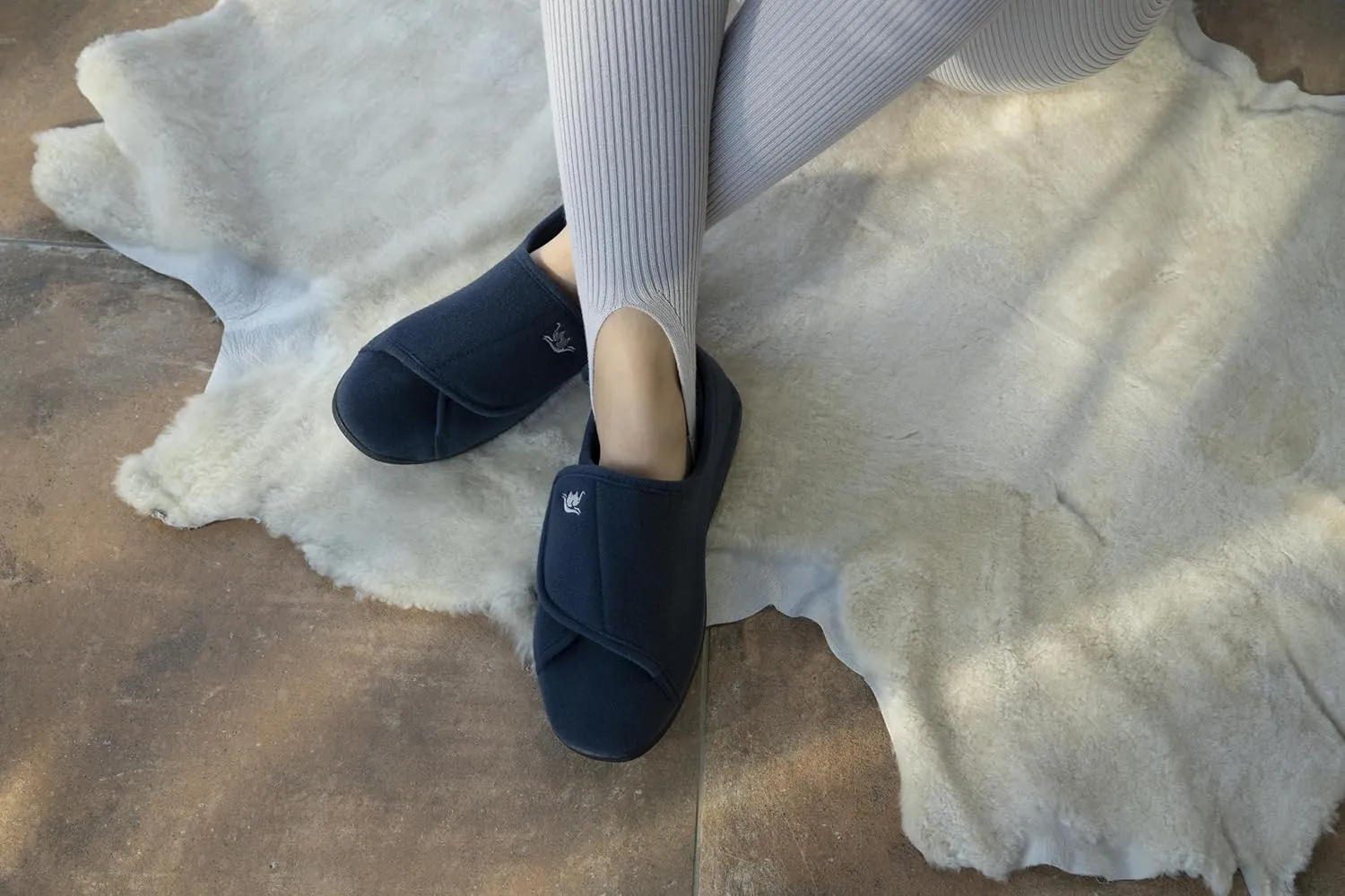 Diabetic Slippers Women, Lymphedema Shoes, Edema Shoes Swollen Feet, Indoor and Outdoor Hook and Loop, Non Slip House Shoes