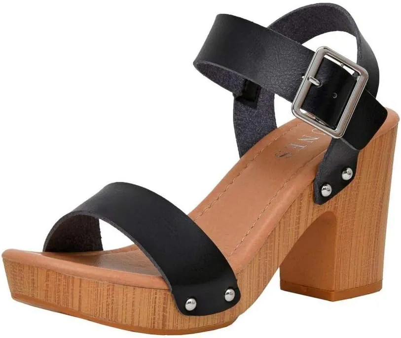 Dunes Women's Sydney Faux Wood Sandal  Memory Foam & LiteSole Technology