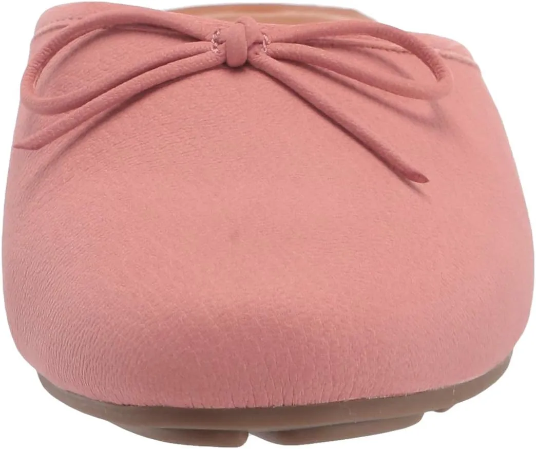 Gentle Souls by Kenneth Cole Women's Eugene Bow Mule Slipper