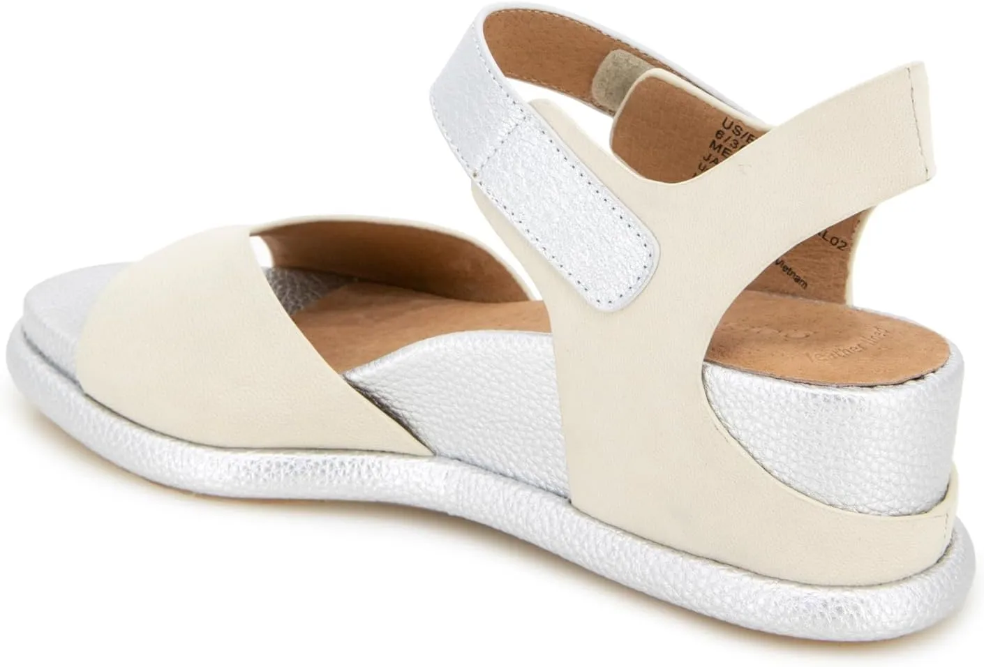 Gentle Souls by Kenneth Cole Women's Jalleen Wedge Sandal