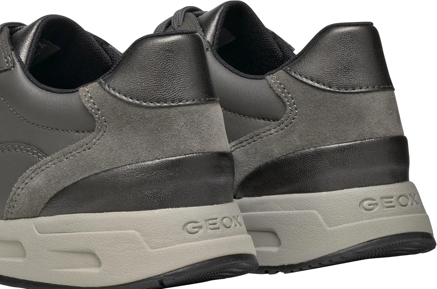 Geox Women's Low-Top Sneakers