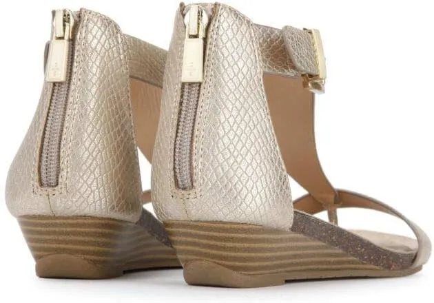 Kenneth Cole REACTION Women's Great Gal T-Strap Wedge Sandal