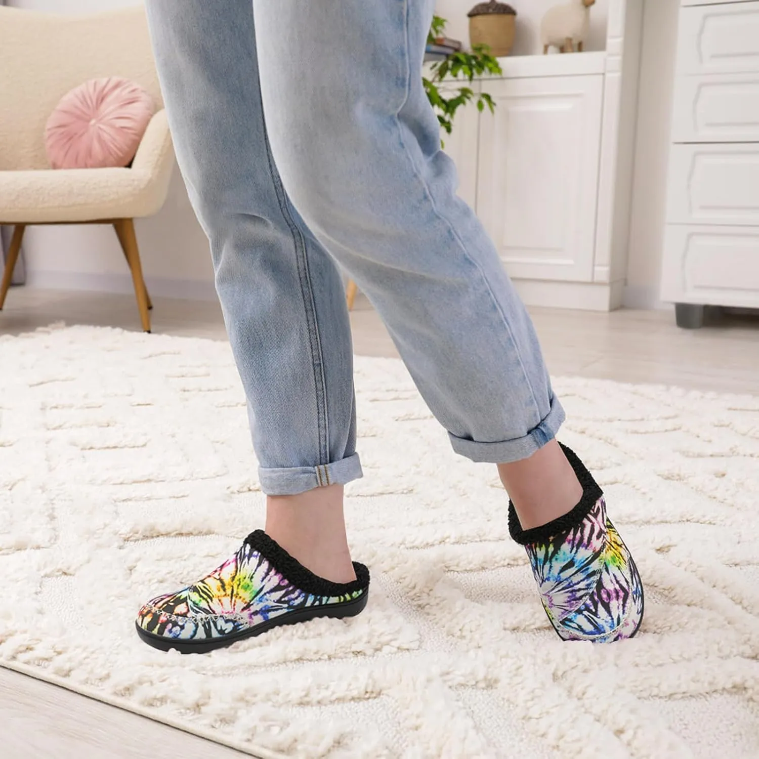 LeIsfIt Womens Wide Slippers Adjustable Diabetic Slippers Memory Foam Swollen Arthritis Edema House Shoes Indoor Outdoor