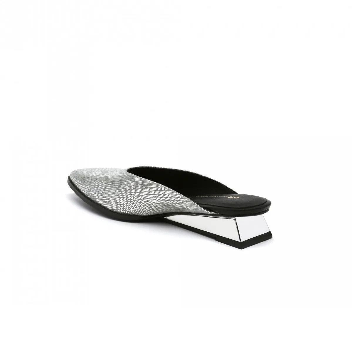 Lev mule lo - Silver