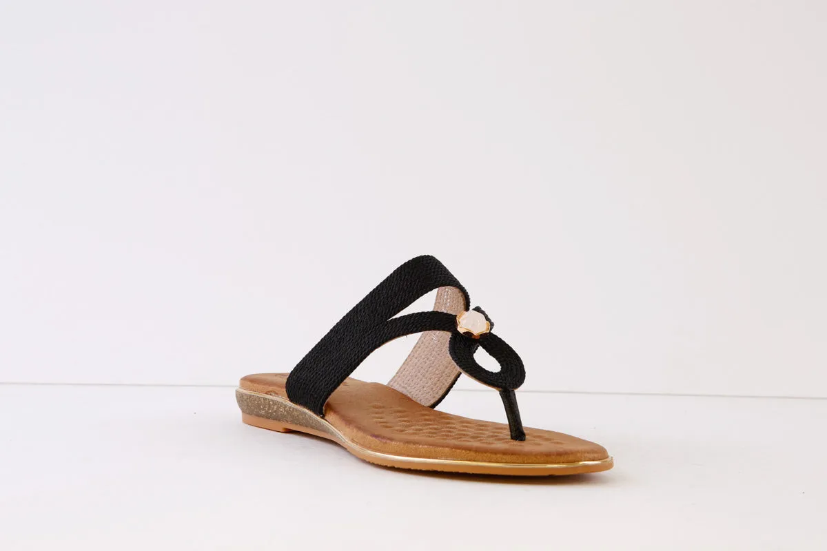 LUNAR - JLH396 EZRA FLAT TOE-POST MULE - BLACK