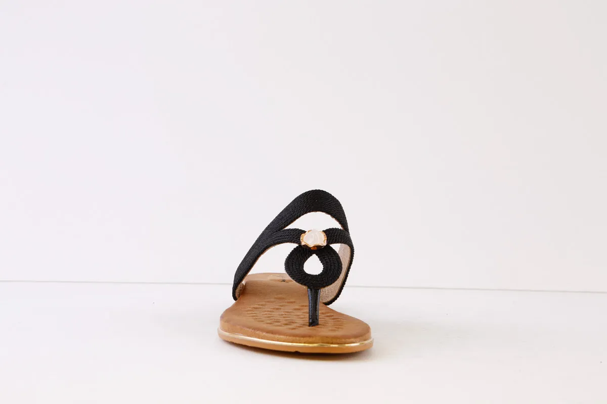 LUNAR - JLH396 EZRA FLAT TOE-POST MULE - BLACK
