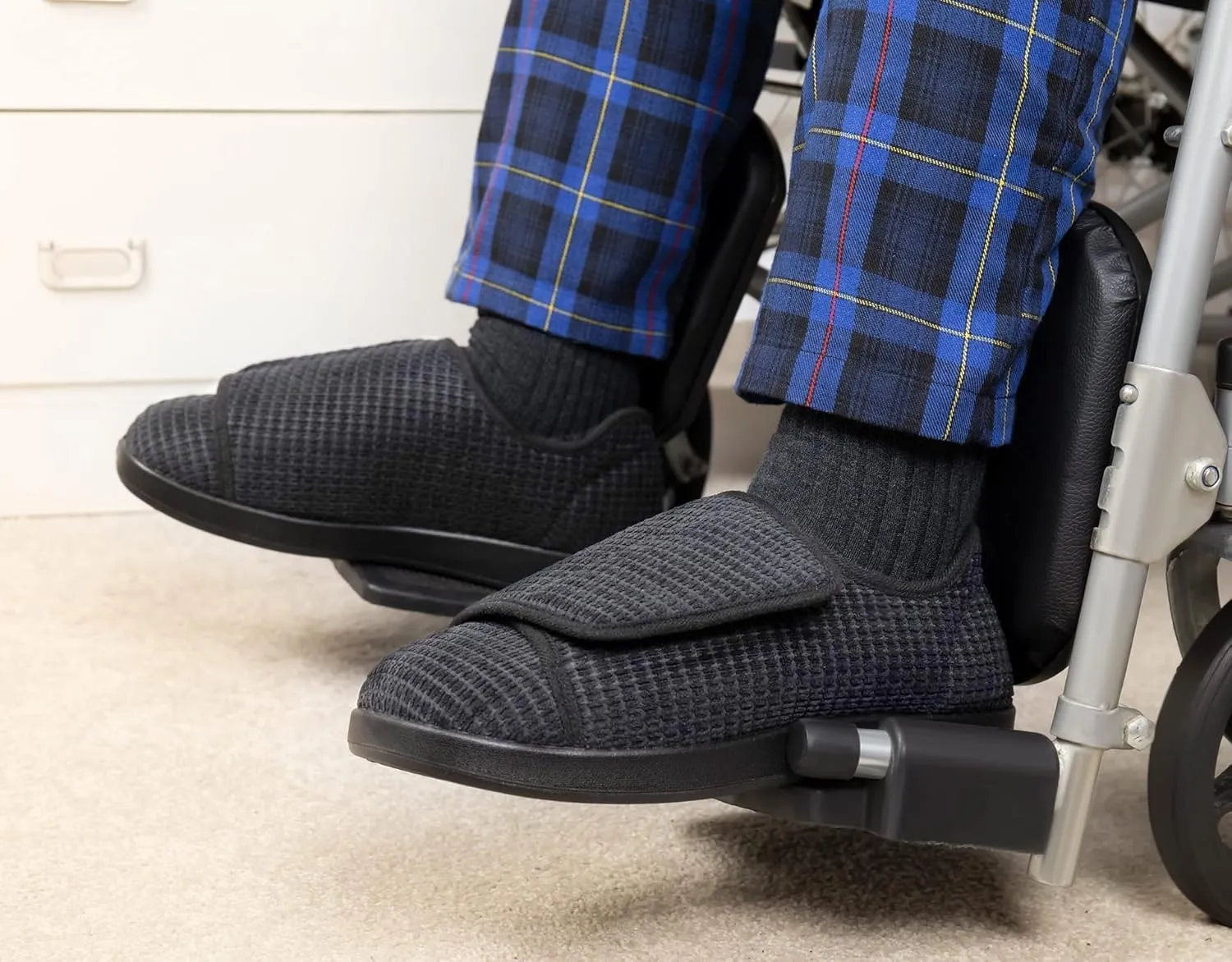 Men's Adaptive Wide Width Diabetic Comfort Slipper Shoe