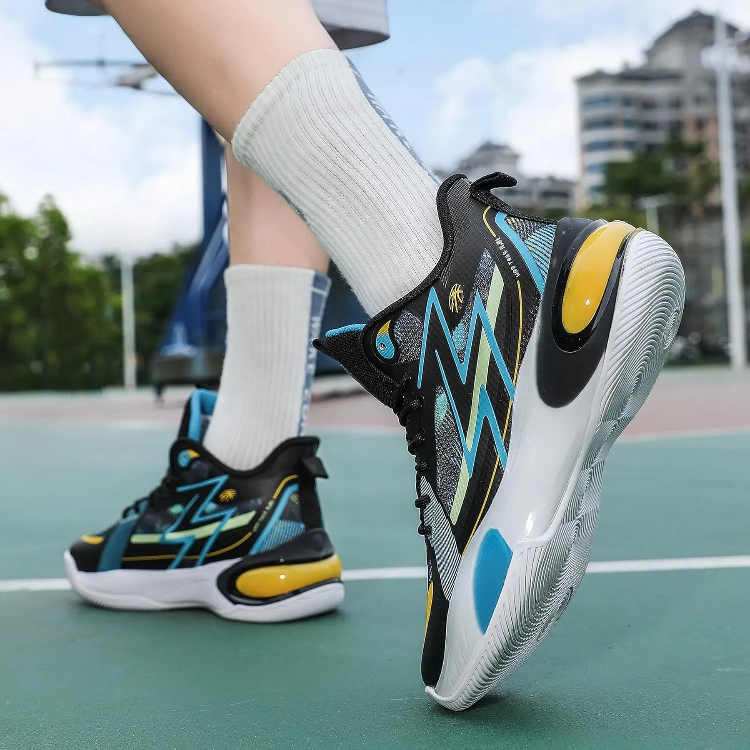 Mens Basketball Shoes Fashion Breathable Sneakers Athletic Lightweight Non Slip Volleyball Outdoor Shoe