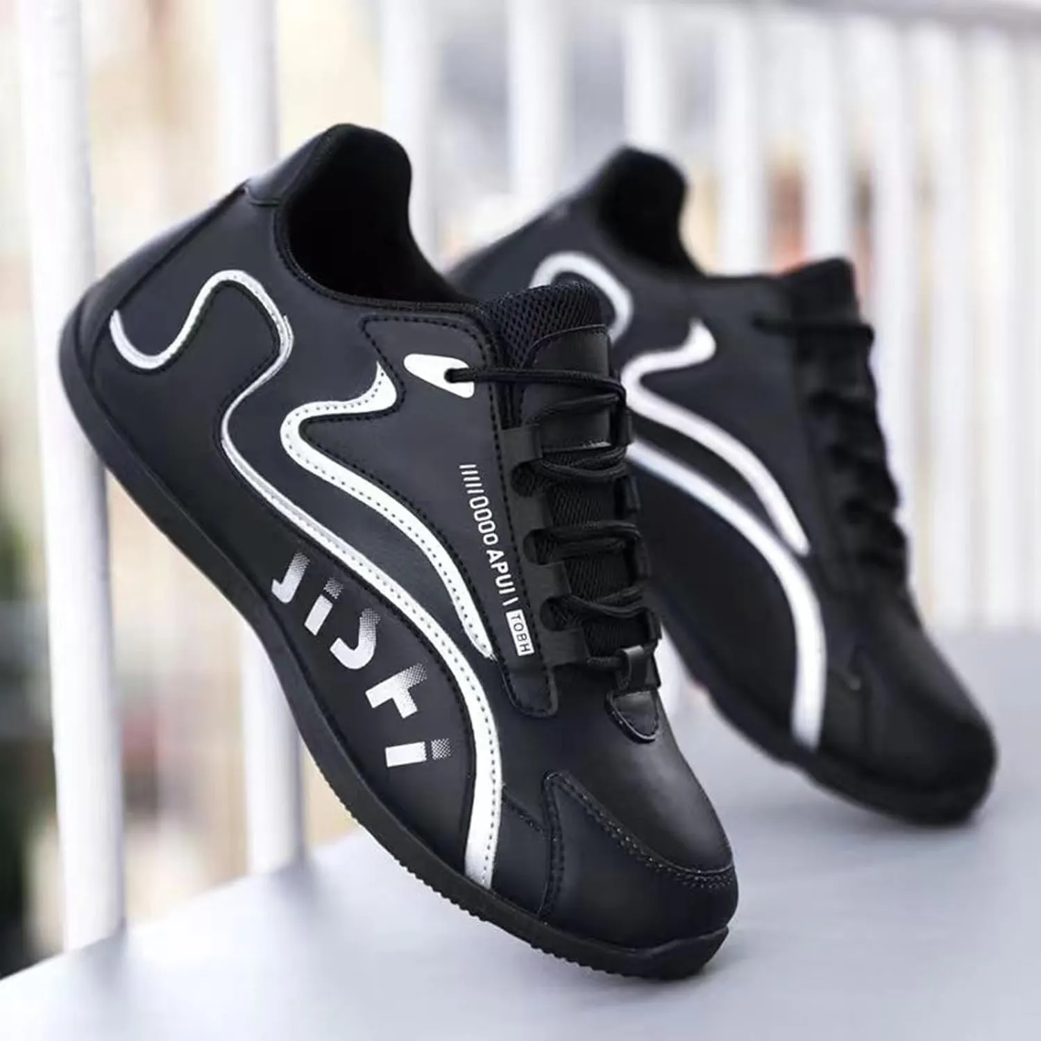Men's Breathable Barefoot Shoes Breathable and Light Outdoor Comfy Walking Shoe Men's Arch Support Insole Shoes