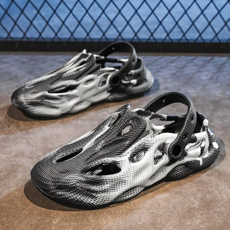 Men's sandals and slippers, fashionable hollow out beach shoes, lightweight and breathable non slip casual slippers