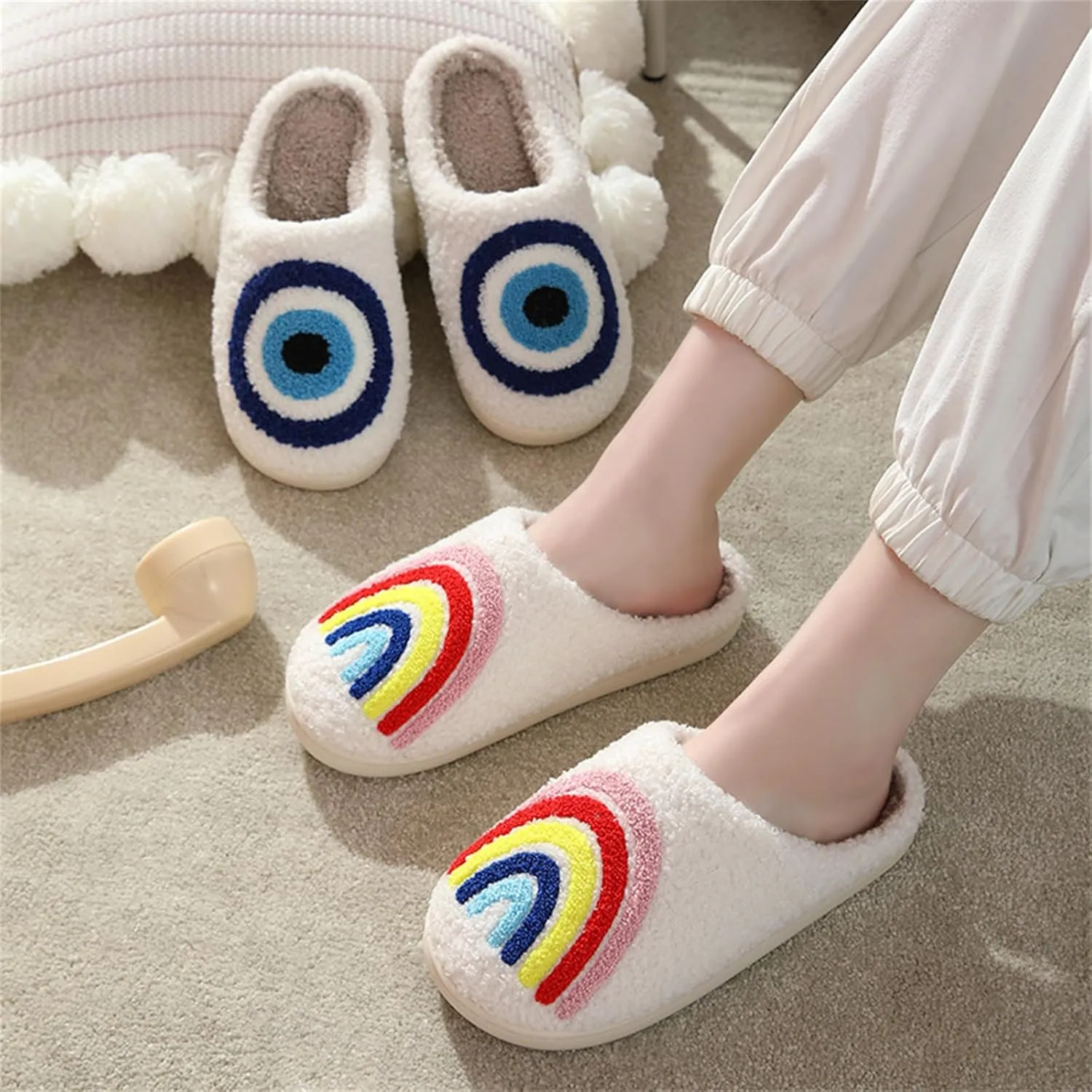 Obosoyo Slippers Women Strawberry Men House Fuzzy Plush Shoes Funky Cute Design Fun Slipper Unisex Comfy Bedroom Soft Warm Slipper Indoor Non-slip Slip-On