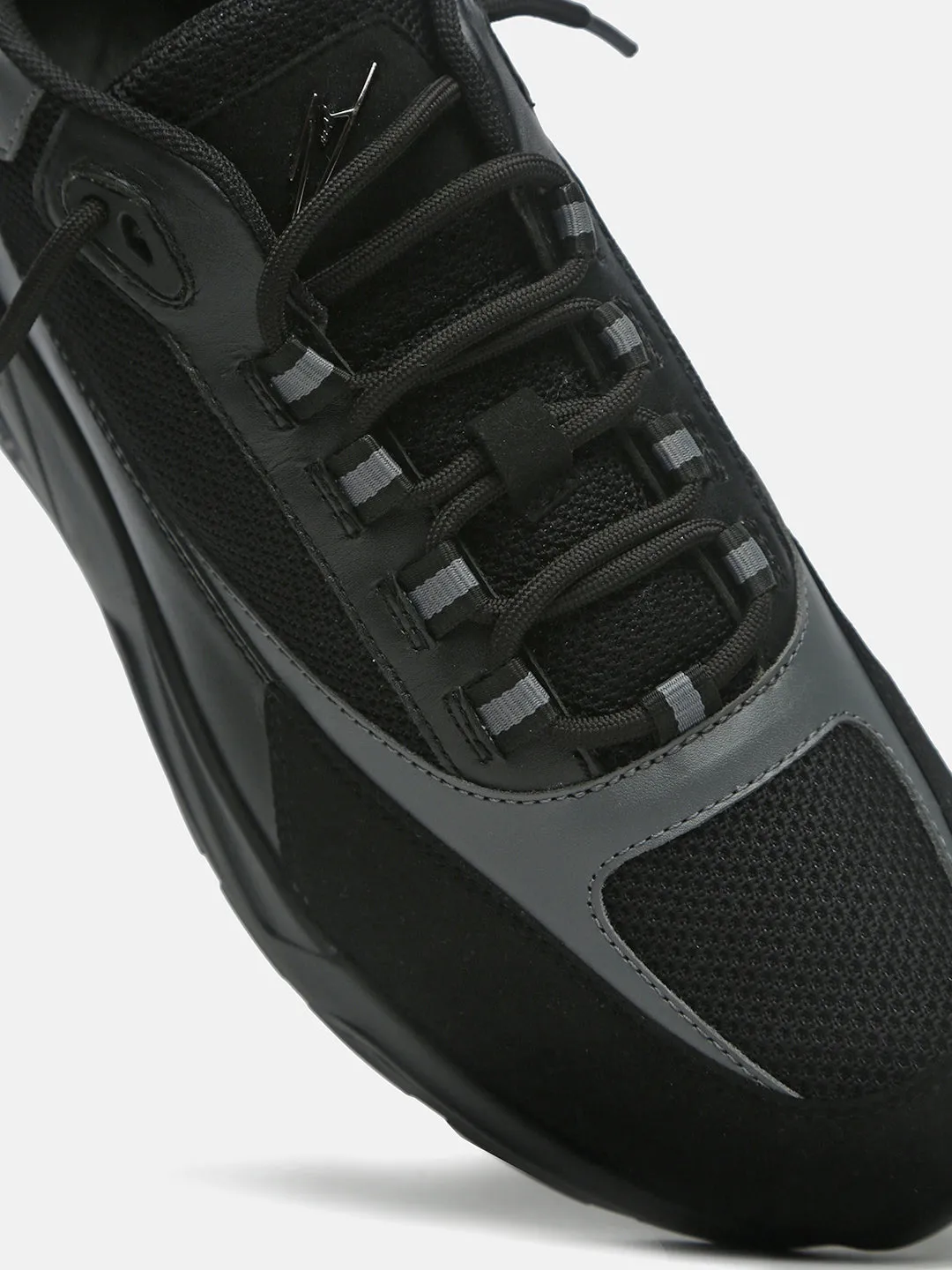 PHANTOM - Black Lightweight Sneakers