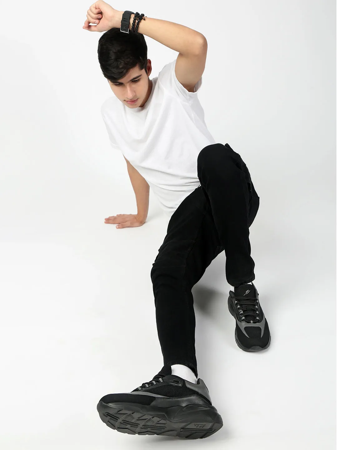 PHANTOM - Black Lightweight Sneakers
