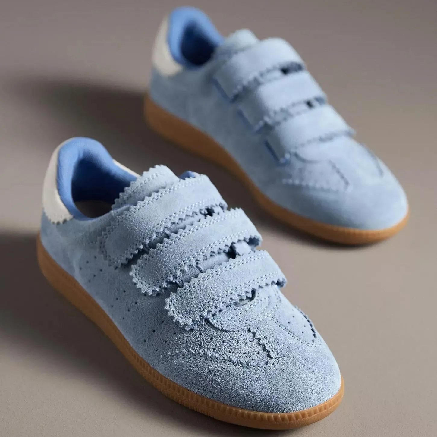 Retro Sneaker for Women Classic Low Top Fashion Sneaker Lightweight Vegan Leather Walking Tennis Shoes