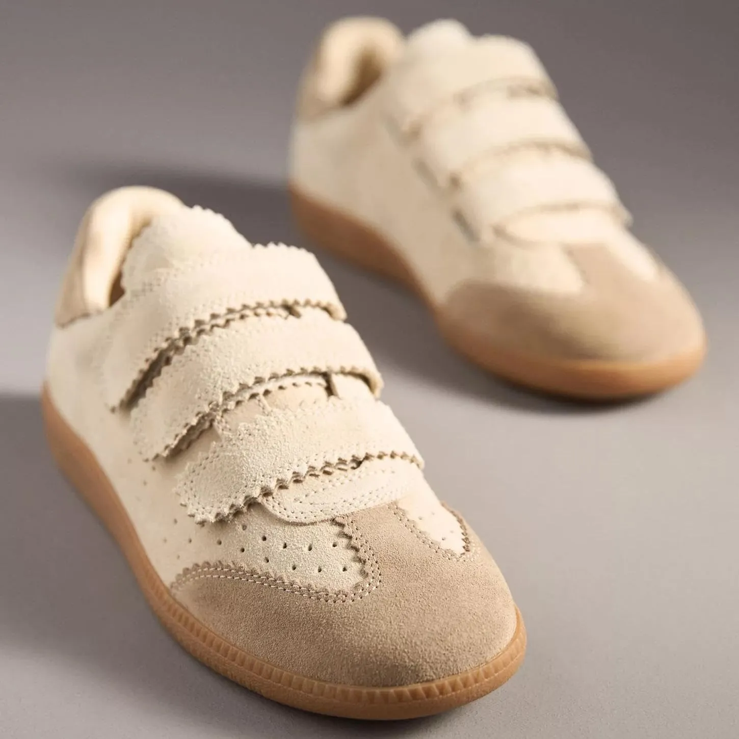 Retro Sneaker for Women Classic Low Top Fashion Sneaker Lightweight Vegan Leather Walking Tennis Shoes