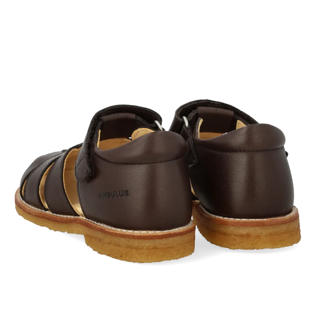 Sandal with adjustable velcro closure