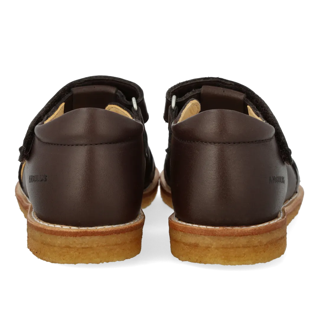 Sandal with adjustable velcro closure