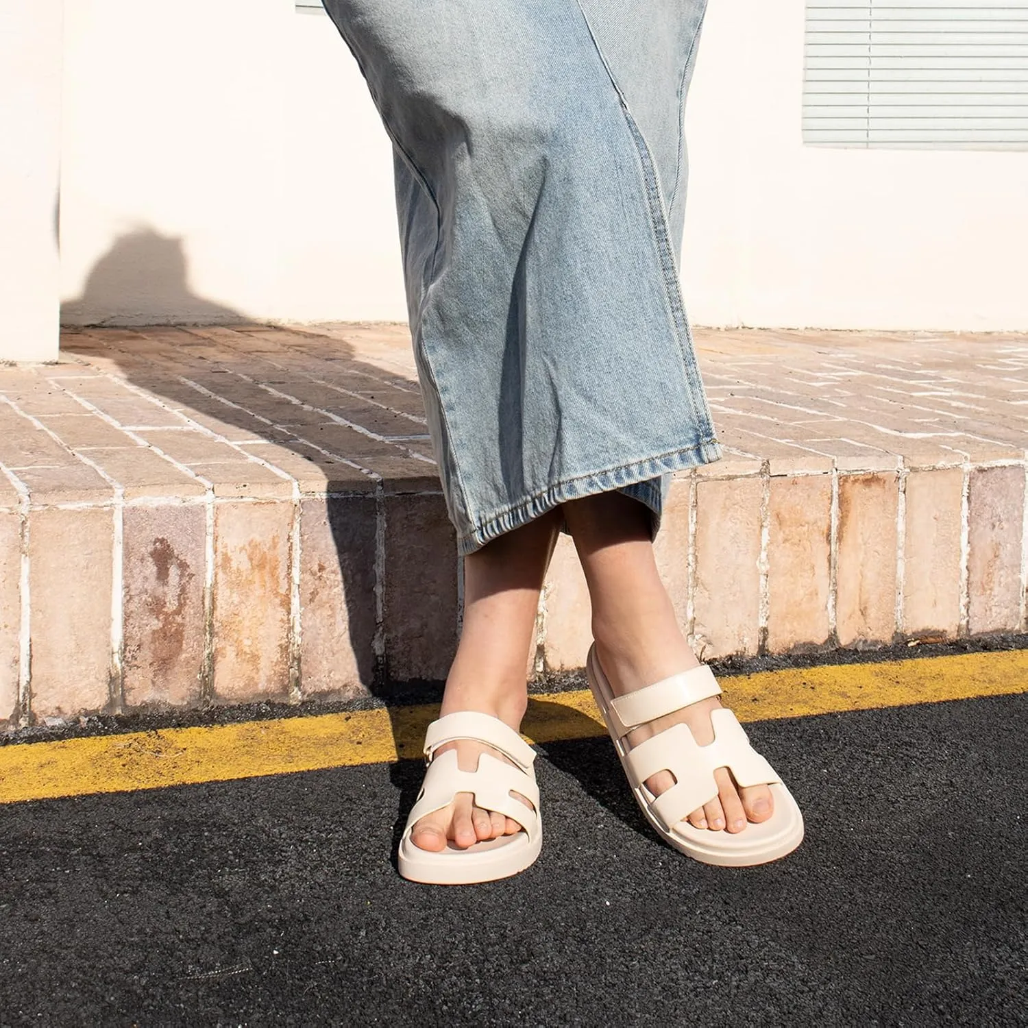 Sandals for Women Open Toe Thick Sole Slide Shoes Comfort Platform Sandals Adjustable Strap Casual Slip on Flats Beach Sandals