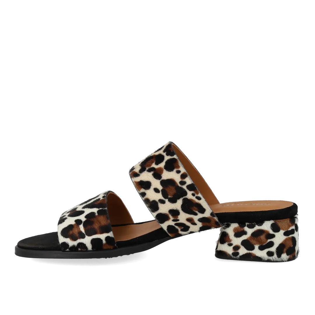 Slip-in sandal in leopard print pony fur