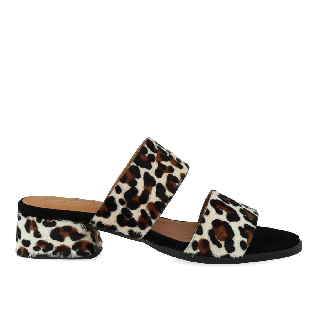 Slip-in sandal in leopard print pony fur