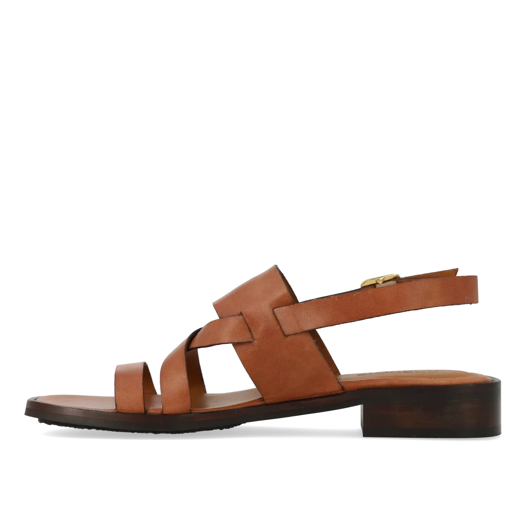 Strap sandal