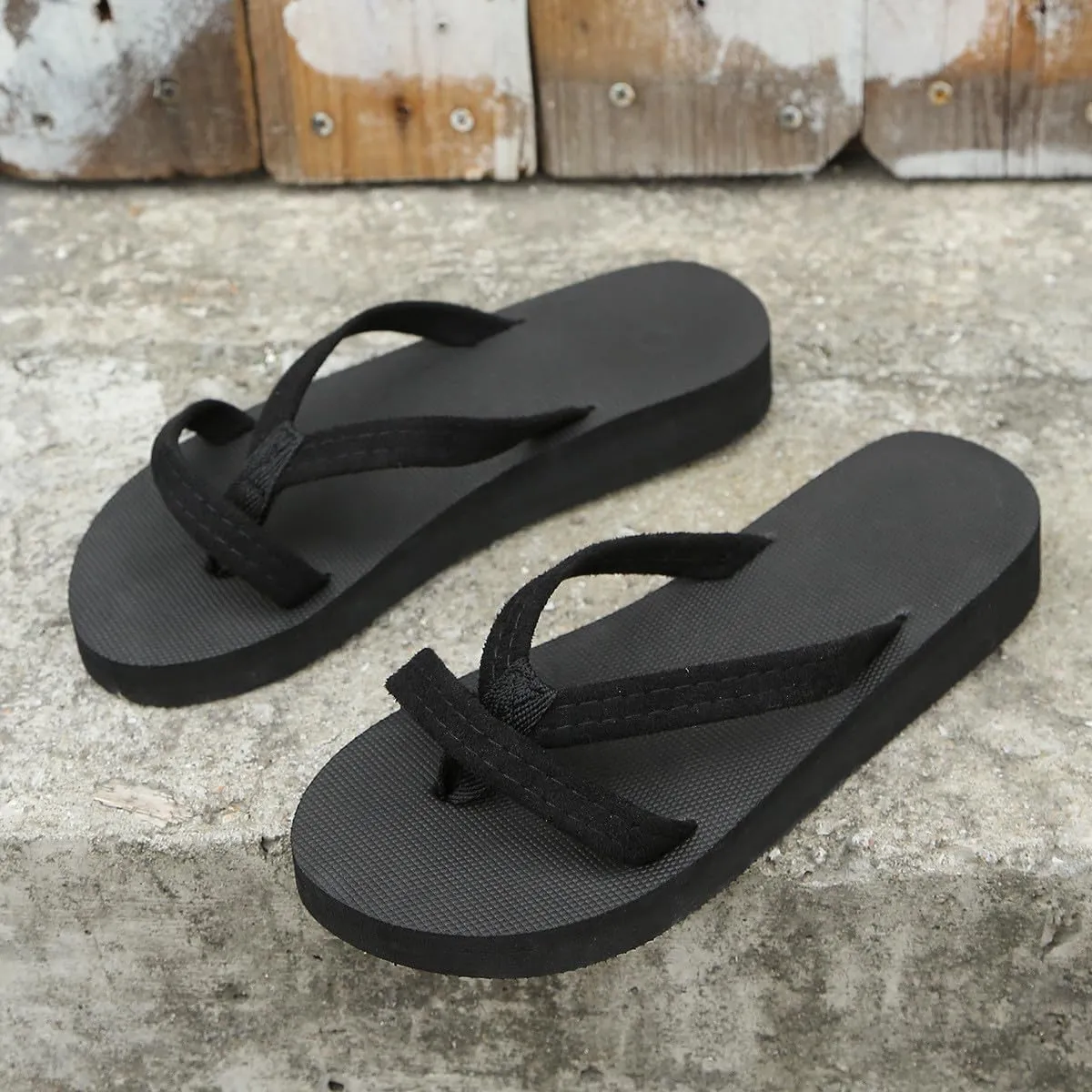 Summer Breathable Slipper Shoes Flat Shoes Men's And Women's Beach Flip Flops Womens Indoor Outdoor Slippers Slip on