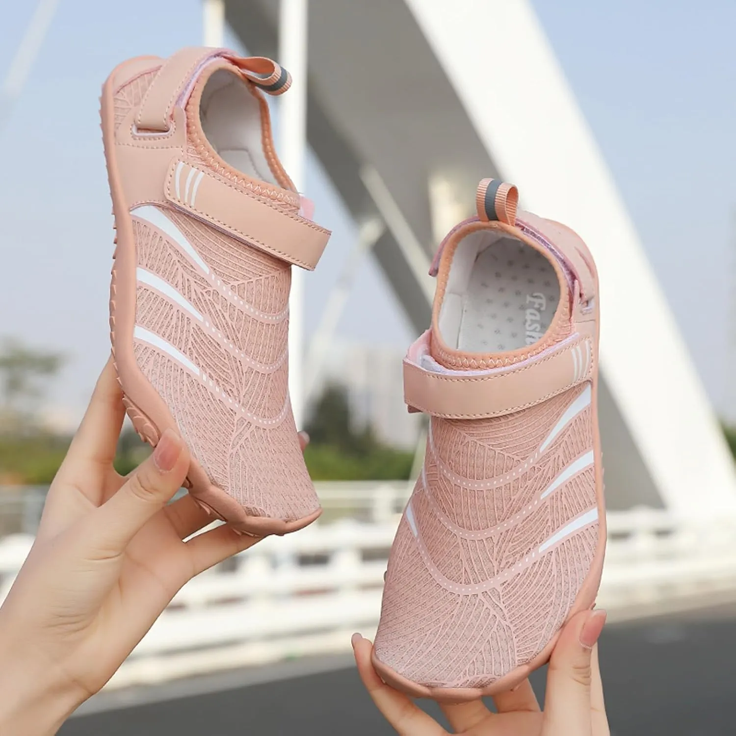 Suxi Shoes Women's Breathable Swimming and Diving Shoes Wading Five Finger Jumping Rope Shoes Sneaker Guards Womens